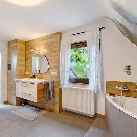 Haus Schwarzwald Koenigin Dom wakacyjny Bühlertal